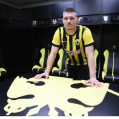 Λούκα Γιόβιτς