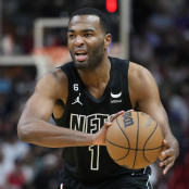 Τι Τζέι Γουόρεν