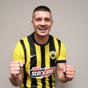 Λούκα Γιόβιτς