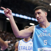 Γιαννούλης Λαρεντζάκης