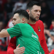 Κώστας Παπανικολάου