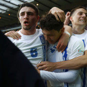 Σάκης Τσιώλης