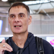 Φρανκ Νιλικινά