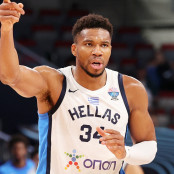 Γιάννης Αντετοκούνμπο