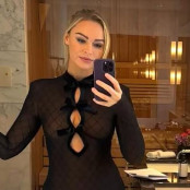 Λάουρα Γουντς