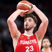 Αλπερέν Σενγκούν