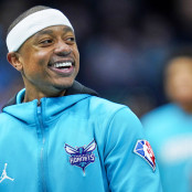 Αϊζάια Τόμας