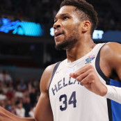 Γιάννης Αντετοκούνμπο