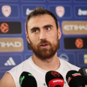 Νίκολα Μιλουτίνοφ