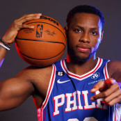 Τσαρλς Μπάσι