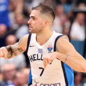 Βασίλης Τολιόπουλος