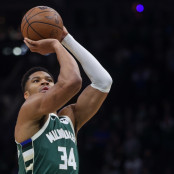 Γιάννης Αντετοκούνμπο