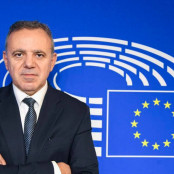 Κώστας Μαυρίδης