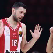 Κώστας Παπανικολάου