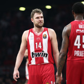 Σάσα Βεζένκοφ