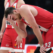 Νίκολα Μιλουτίνοφ