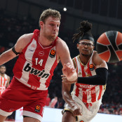 Σάσα Βεζένκοφ