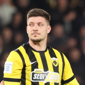 Λούκα Γιόβιτς