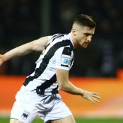 Τζόντζο Κένι