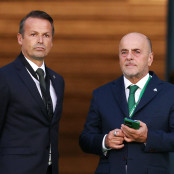 Αζεντίν Ουναΐ