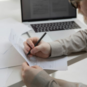 Βιογραφικό σημείωμα