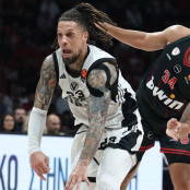 Ντάνιελ Χάκετ