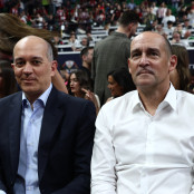Άλεκ Πίτερς