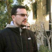 Γιώργος Καραϊβάζ
