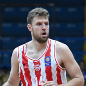 Κώστας Παπανικολάου