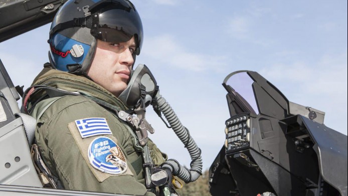SOS από Έλληνα πιλότο για τις ισορροπίες ισχύος στο αέρα!