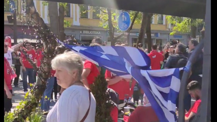 Κοκκίνισε το Κάουνας! Πάρτι στους δρόμους – Στα μεγάφωνα ο ύμνος του Ολυμπιακού  (ΒΙΝΤΕΟ)