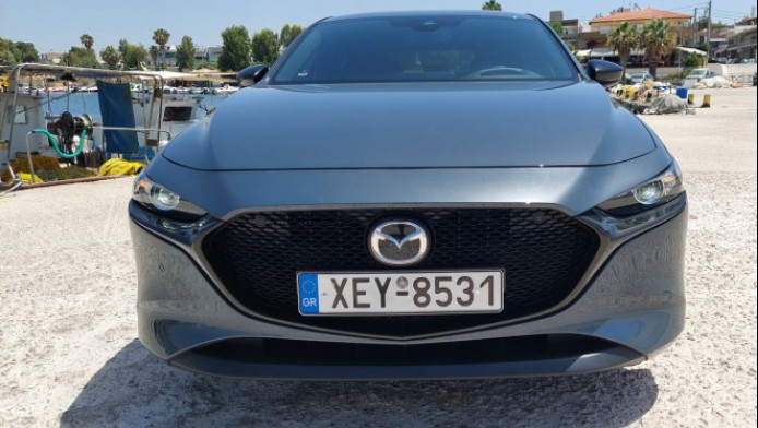 Δοκιμάζουμε το ανανεωμένο Mazda 3 2.0 e-Skyactiv G 150 - Εμφάνιση, τεχνολογία και αξιοπιστία