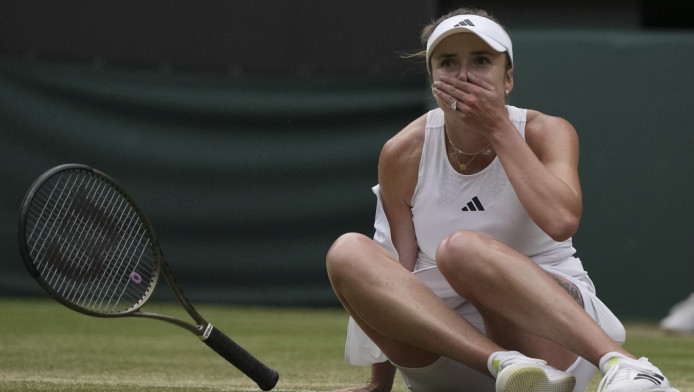 "Βόμβα" στο Wimbledon - Η Σβιτόλινα πέταξε εκτός συνέχειας το Νο1 του κόσμου Σφίοντεκ (ΒΙΝΤΕΟ)