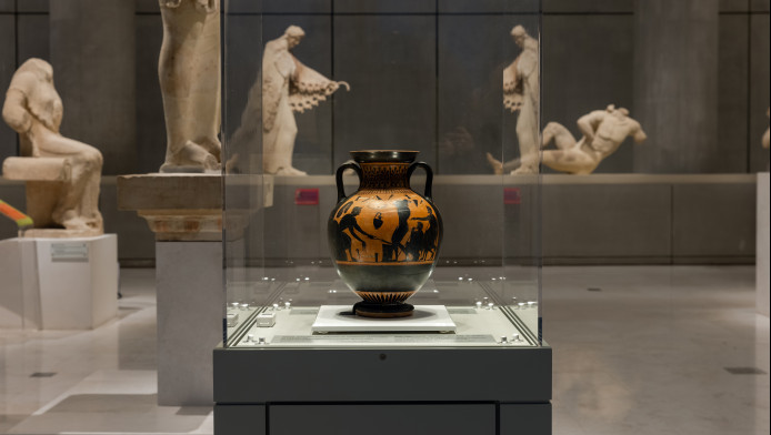 Σοκ στο Μουσείο της Ακρόπολης - Έκανε την ανάγκη του μέσα σε αίθουσα και…