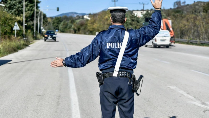 Αυξημένα μέτρα οδικής ασφάλειας για την 25η Μαρτίου – Για ποια οχήματα απαγορεύεται η κυκλοφορία