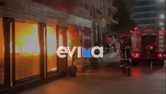 Παραλίγο τραγωδία στην Εύβοια! Φωτιά σε καφέ μετά το Conference (vid)