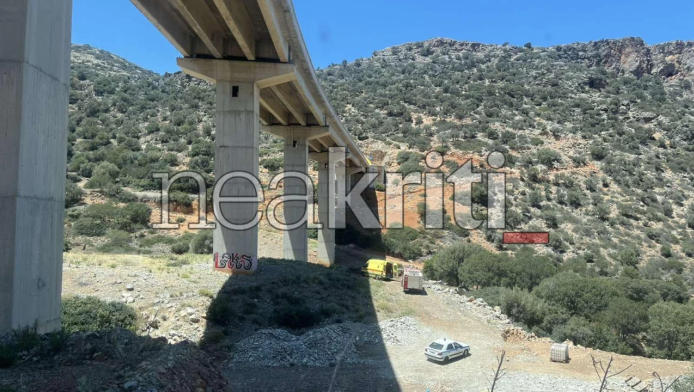 Τραγωδία στο Ηράκλειο: Τουρίστρια έπεσε από γέφυρα μετά από selfie