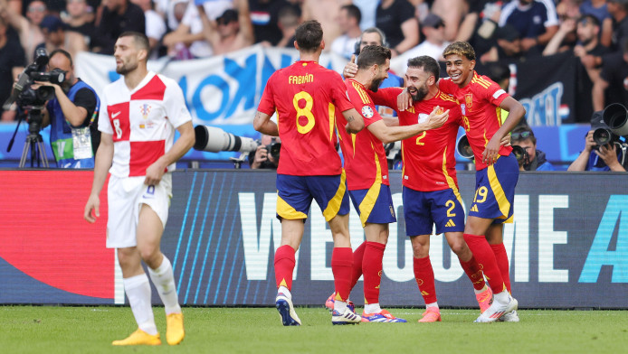 Με φόρα η Ισπανία στο Euro! 3-0 την Κροατία - Έχασε πέναλτι ο Πέτκοβιτς