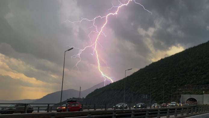 Έρχεται "ψυχρή" λίμνη που θα σκεπάσει την Ελλάδα - Τι δείχνουν τα 3 σενάρια