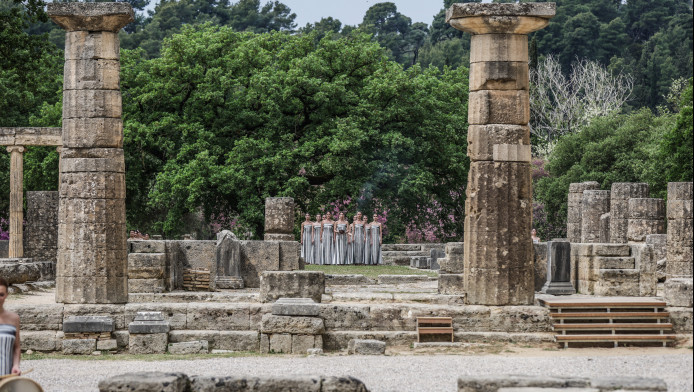 Η προπόνηση ενός αρχαίου Ολυμπιονίκη-Πάλη με λιοντάρια και βάρη με μοσχάρια