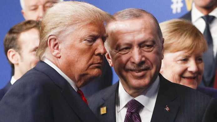 SOS! Επικοινωνία Τραμπ-Ερντογάν - Απίστευτα Gay υπονοούμενα