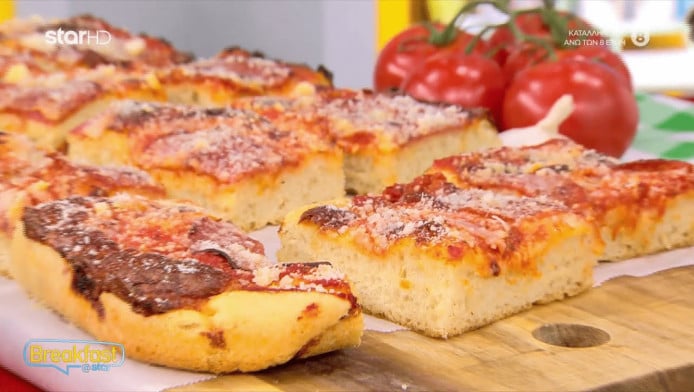 "Μαφιόζικη" απόλαυση! Συνταγή για αφράτη σικελιάνικη πίτσα 