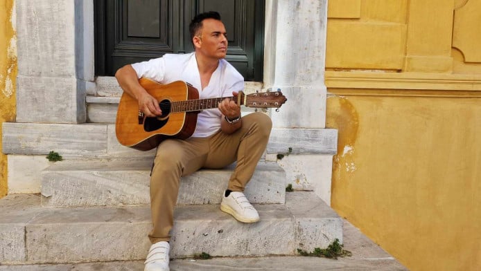 Ενώνει Ελλάδα-Αλβανία-Βουλγαρία και κυκλοφόρησε νέο τραγούδι
