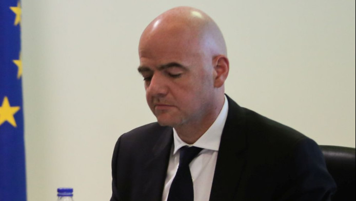 Πάει στα άκρα η UEFA - Στα δικαστήρια για αποπομπή Ινφαντίνο