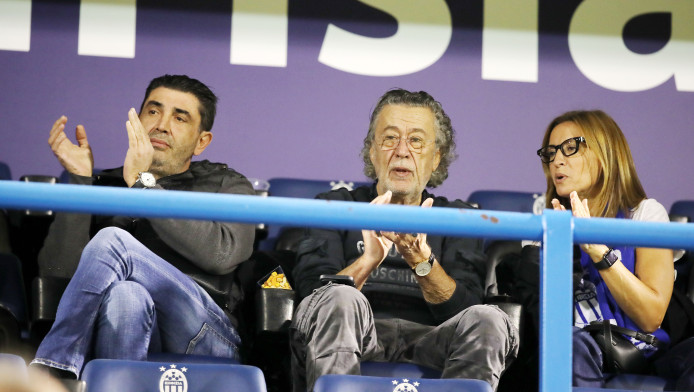 Σάλος με τον Μάκη Τριανταφυλλόπουλο: Το ευφάνταστο σκίτσο για τις Βρυξέλλες