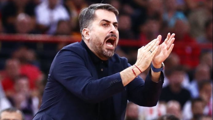 Υπόκλιση Μπαφέ σε Μπαρτζώκα - "Στην Euroleague μετράνε οι νίκες"