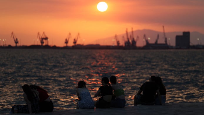 Ποια Χριστούγεννα; Έρχεται "θερμή" εισβολή στη χώρα με... "Ωμέγα Εμποδιστή"