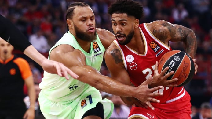 Ενός λεπτού σιγή πριν το τζάμπολ του Ολυμπιακός- Μπαρτσελόνα