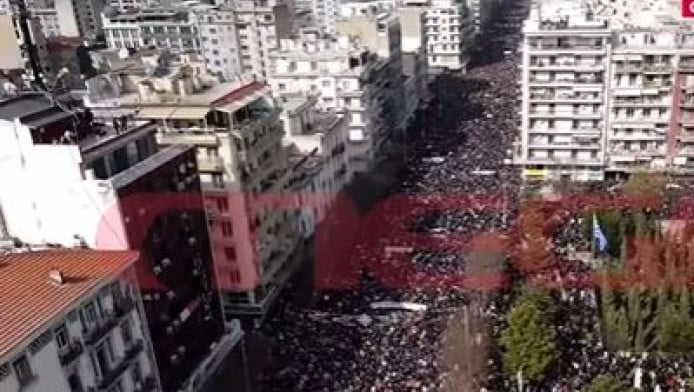 Συλλαλητήρια για τα Τέμπη-Θεσσαλονίκη: Συγκλονιστική εικόνα από drone (Vid)