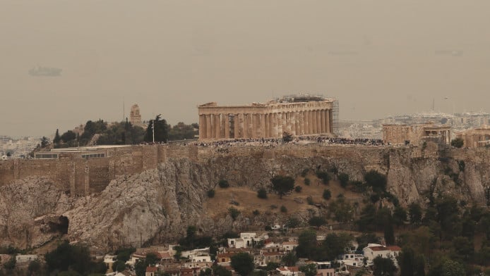 Αφρικανική σκόνη: Τι μπορεί να προκαλέσει και ποια είναι τα συμπτώματα